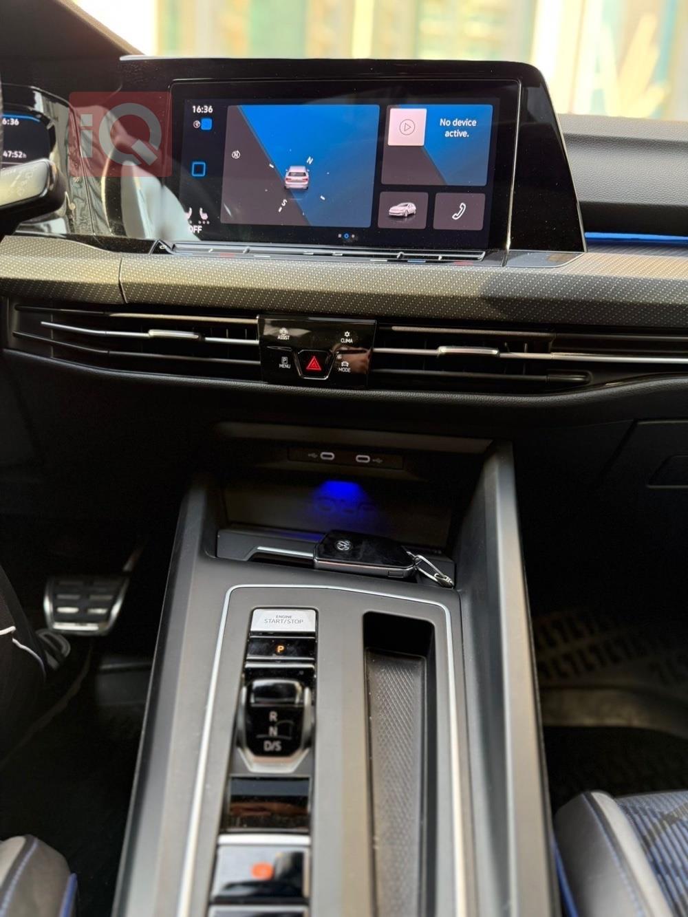 فولكسفاغن جولف R